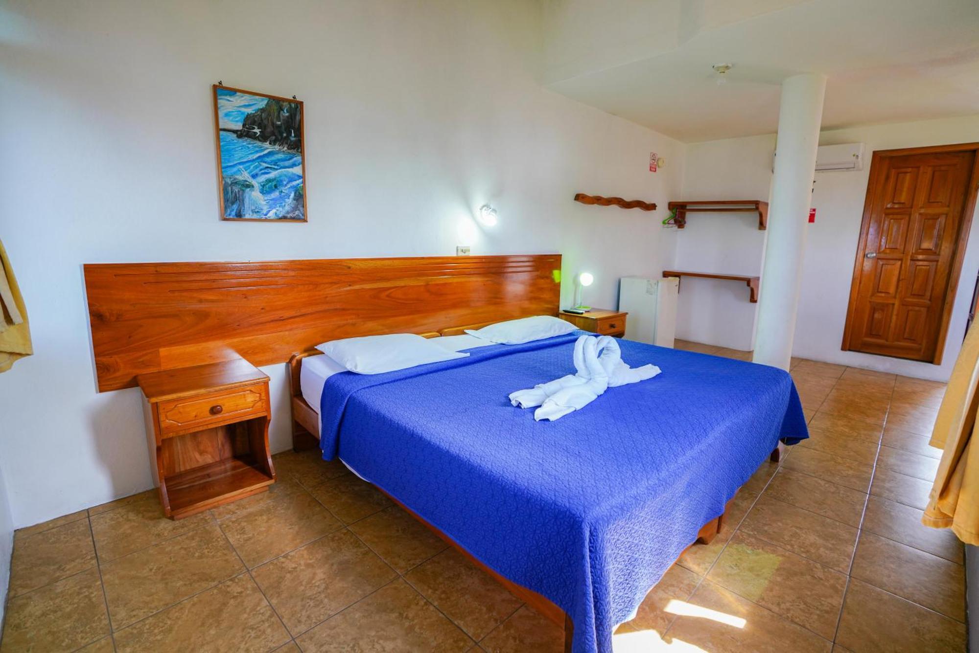 Galapagos Verde Azul Puerto Ayora  Extérieur photo