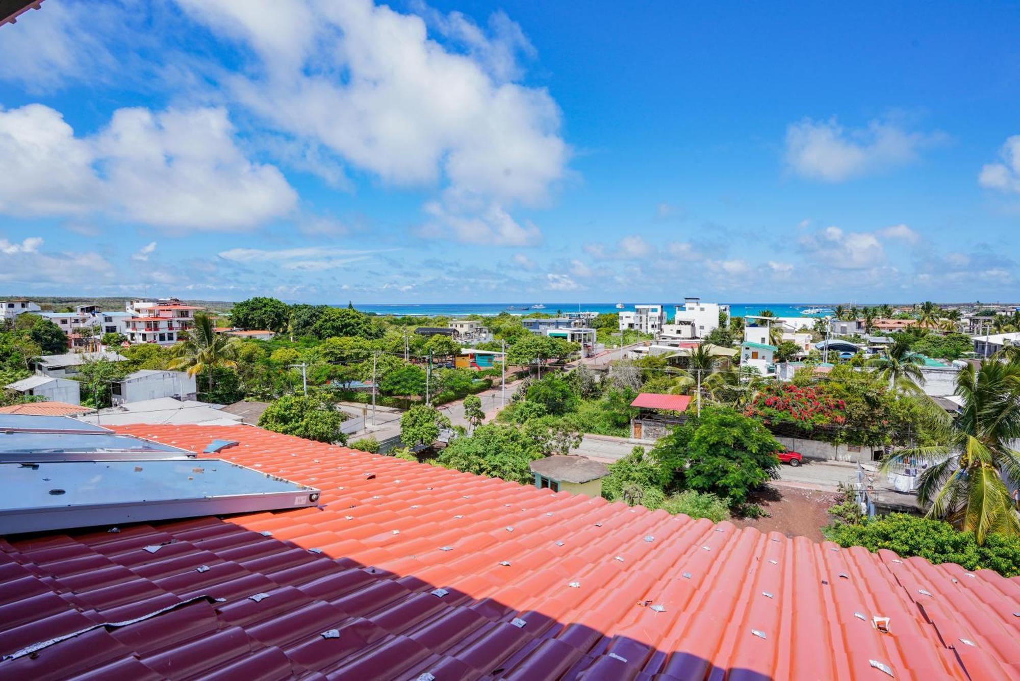 Galapagos Verde Azul Puerto Ayora  Extérieur photo