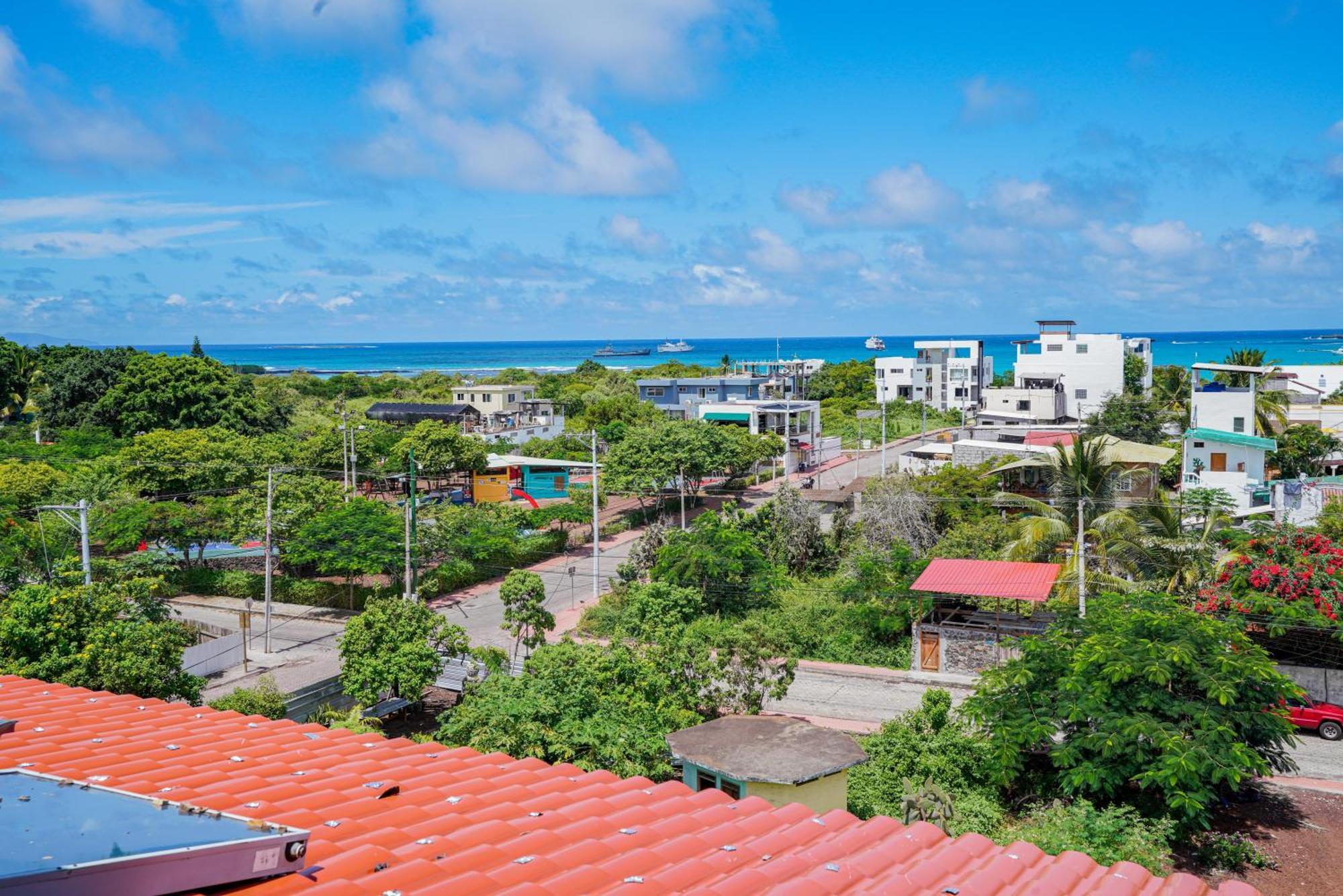 Galapagos Verde Azul Puerto Ayora  Extérieur photo